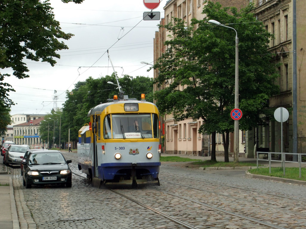 Tatra T3SU #1025